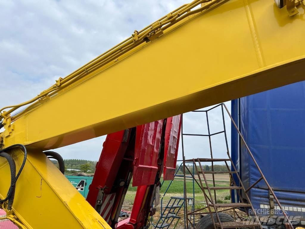 Komatsu PC 228 USLC 履带挖掘机