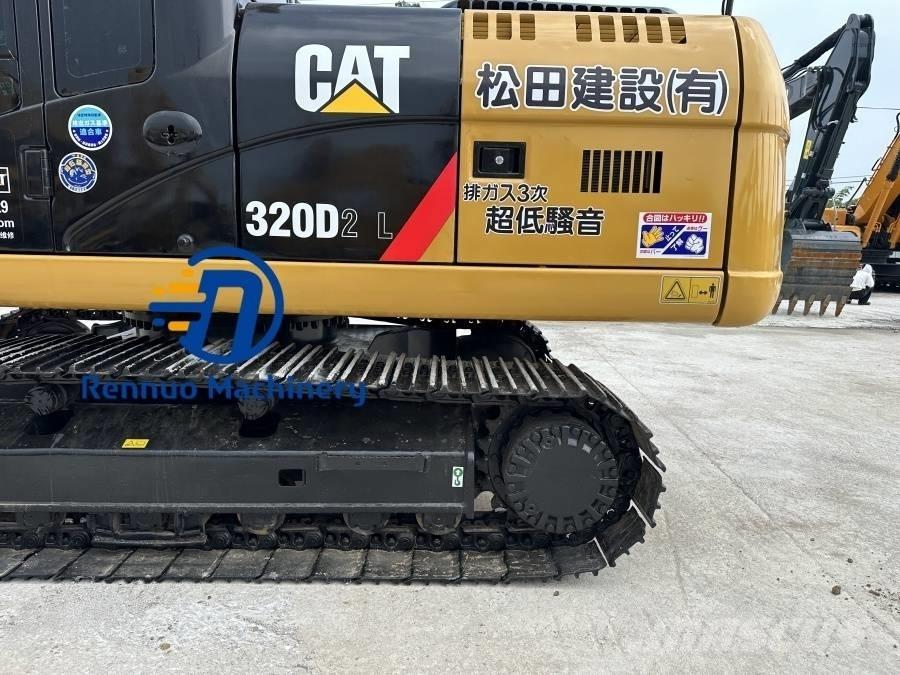 CAT 320 D2L 履带挖掘机