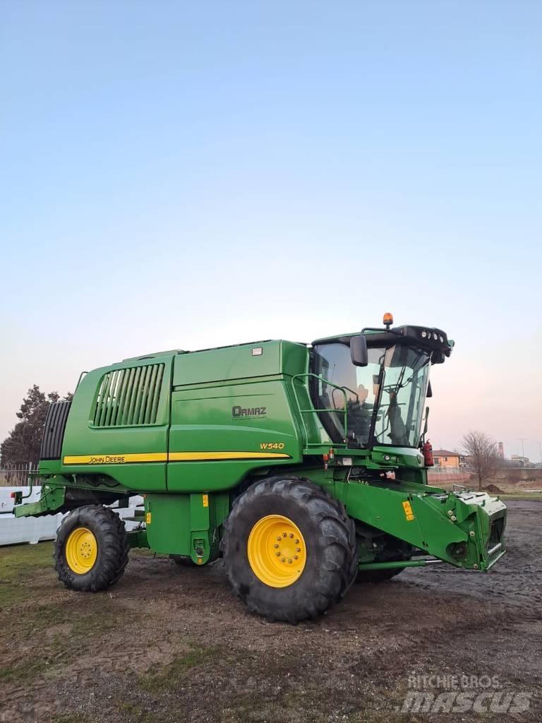 John Deere W 540 联合收割机