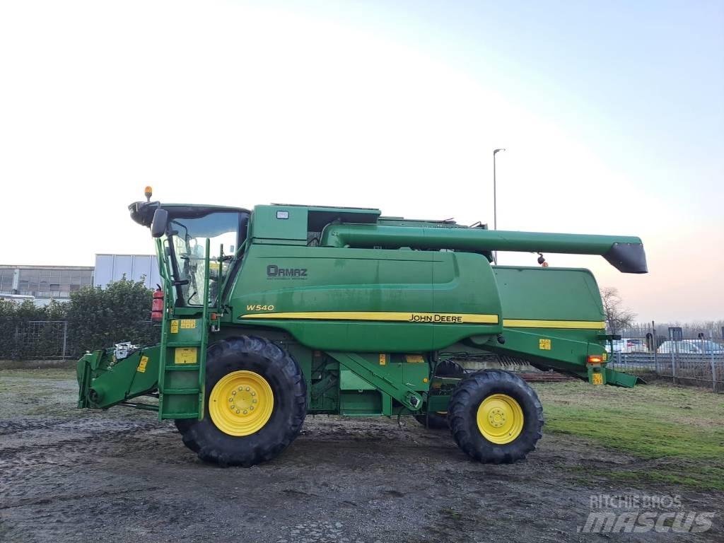 John Deere W 540 联合收割机
