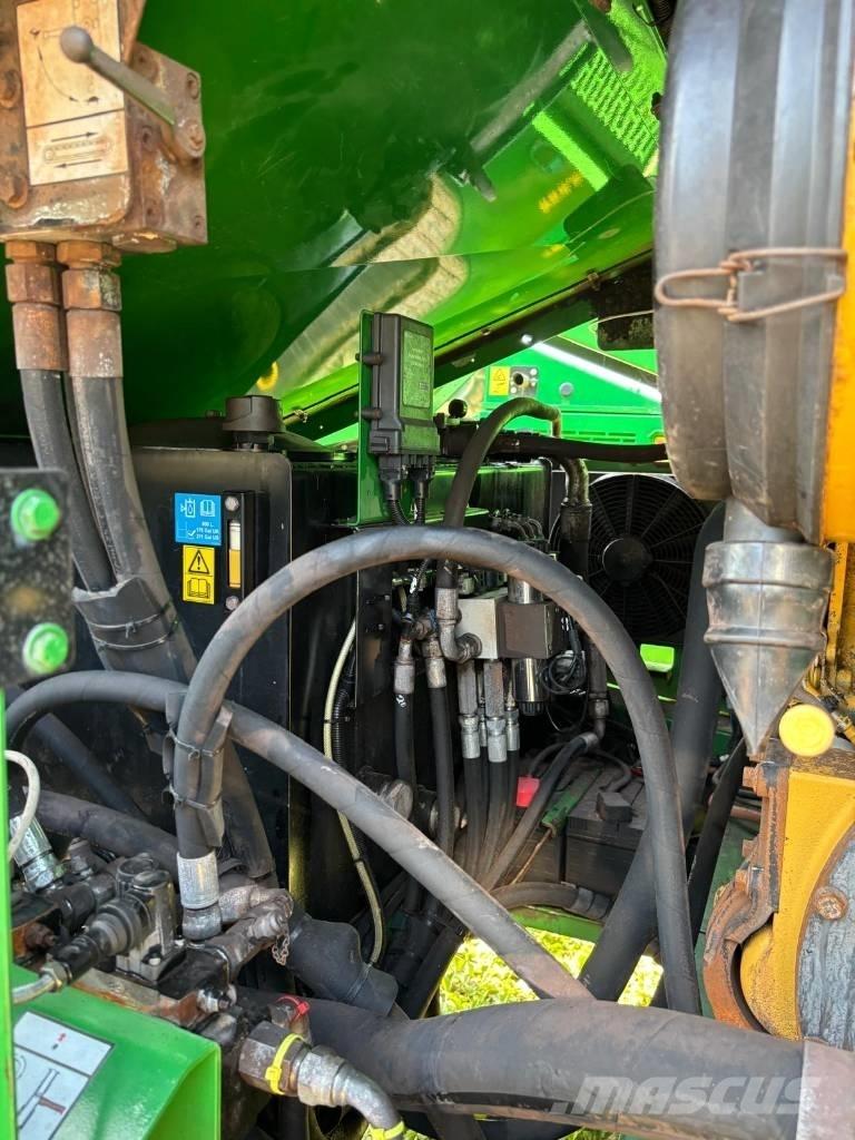 McCloskey R230 振动筛