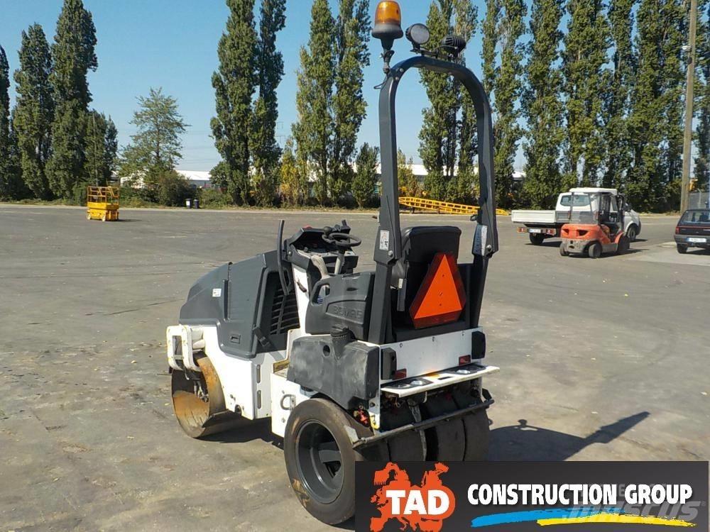 Bomag BW 100 复合式压路机