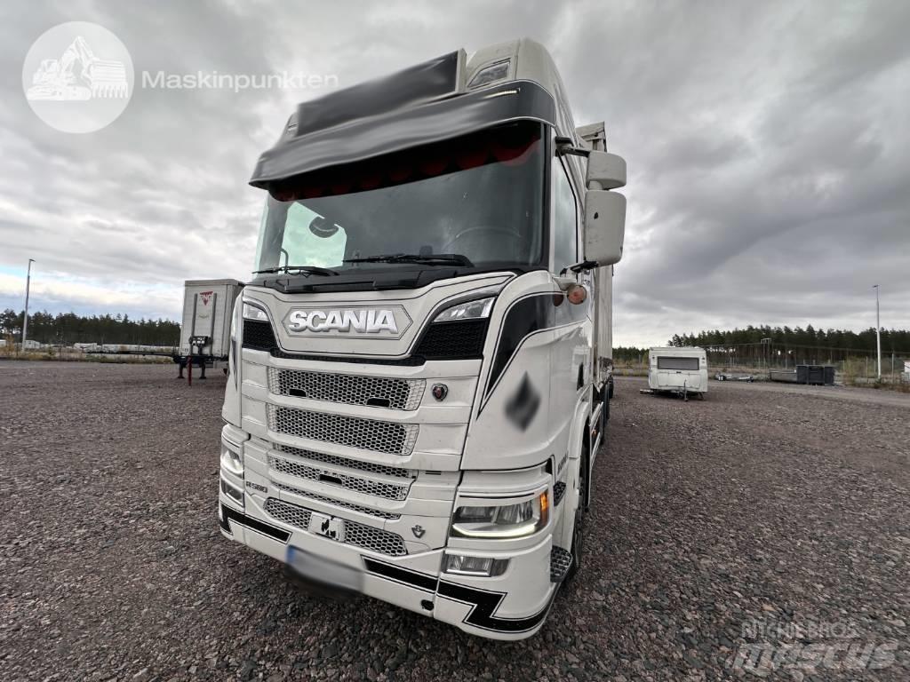 Scania R 580 集装箱叉车