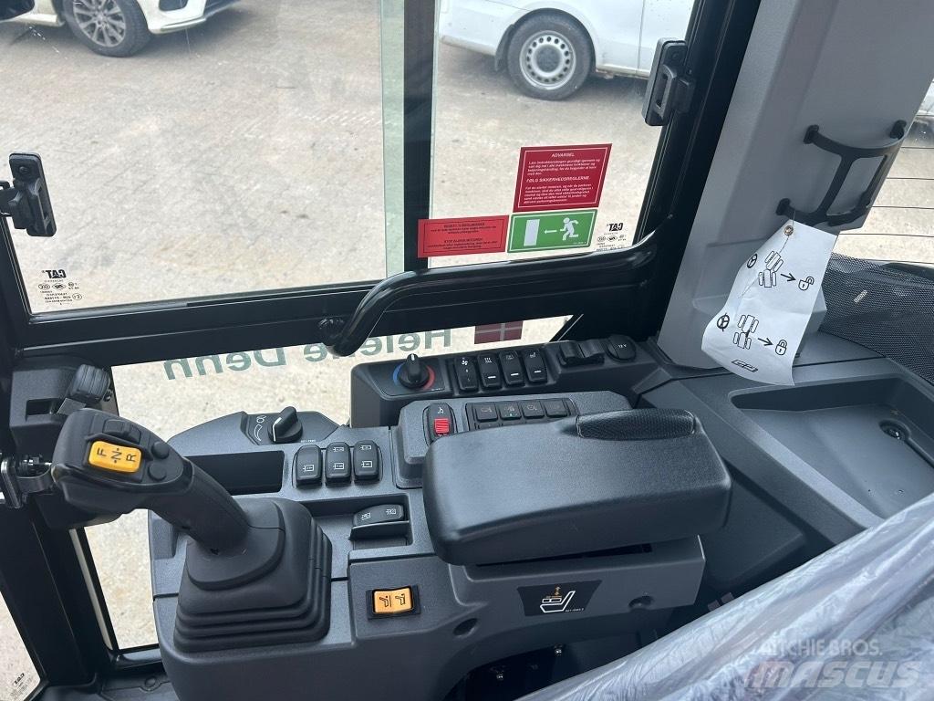 CAT 906 轮式装载机