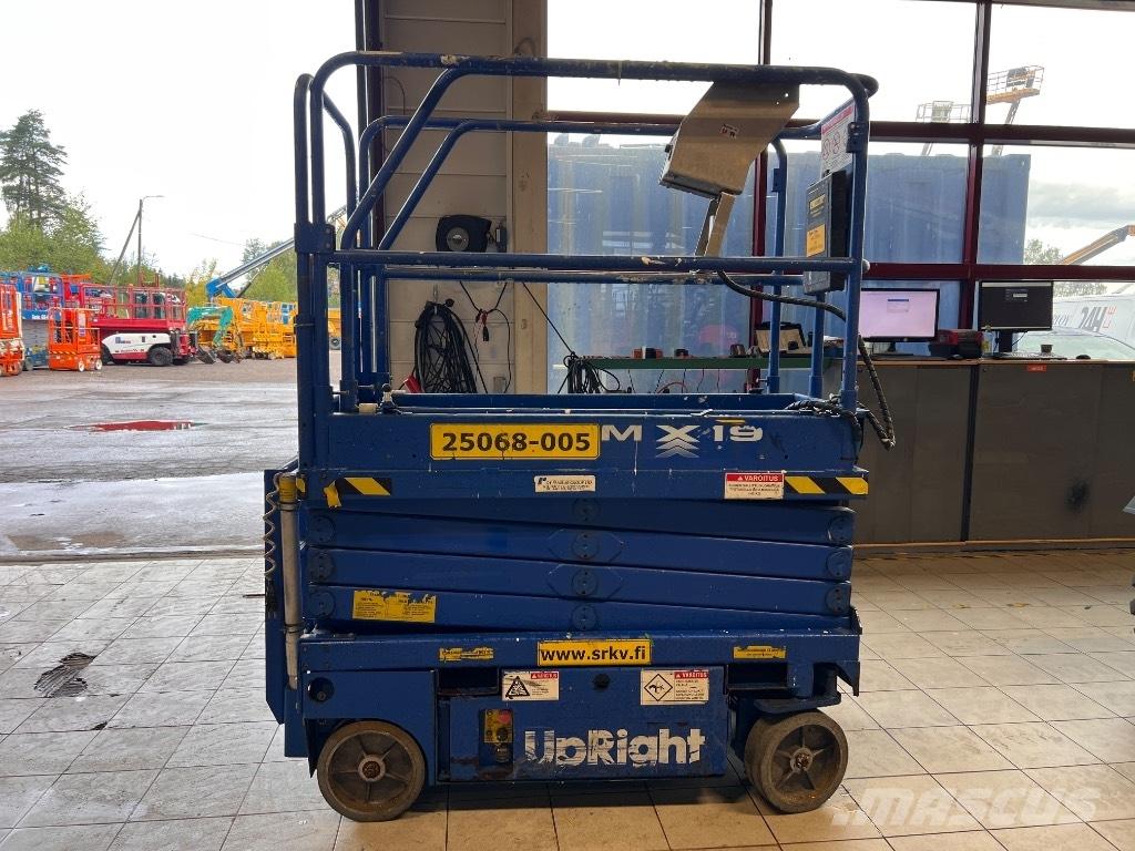 UpRight MX19 剪叉式升降机