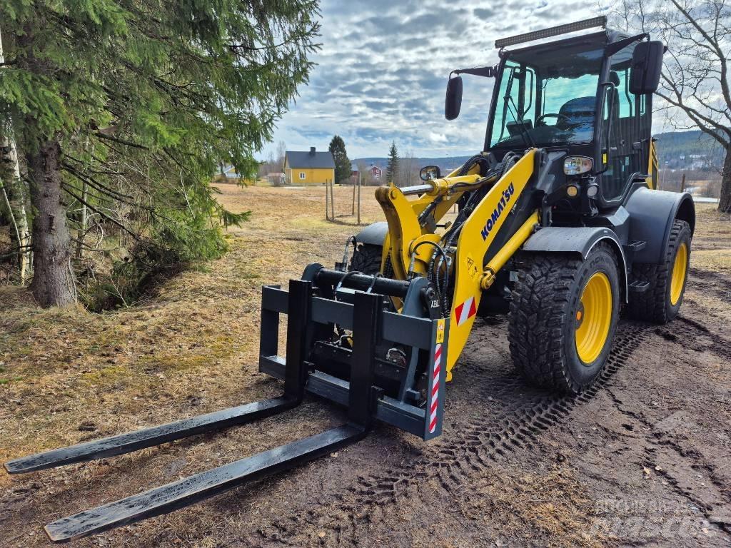 Komatsu WA 100 M 轮式装载机