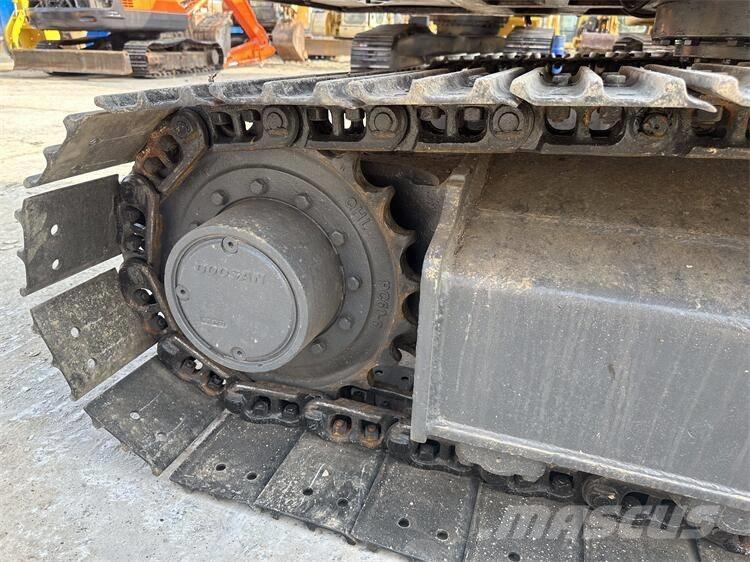 Doosan DX75 履带挖掘机