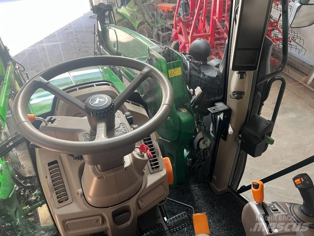 John Deere 6120 M 拖拉机/农用车