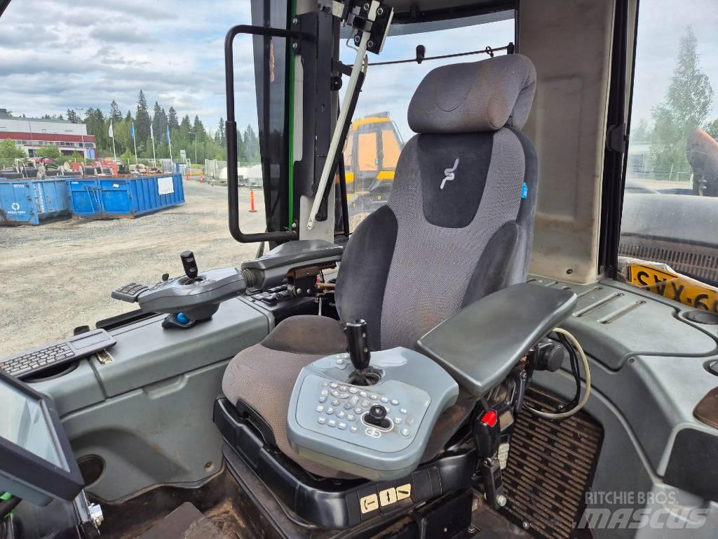 John Deere 1270E 收割机