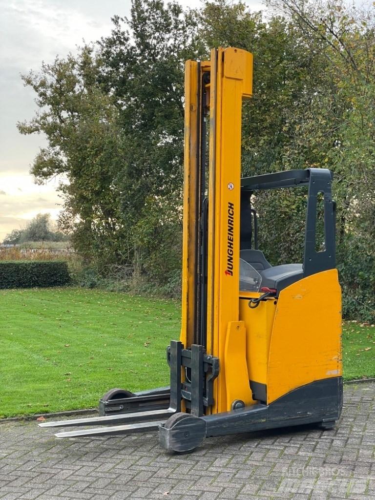 Jungheinrich ETV 114 前移式叉车
