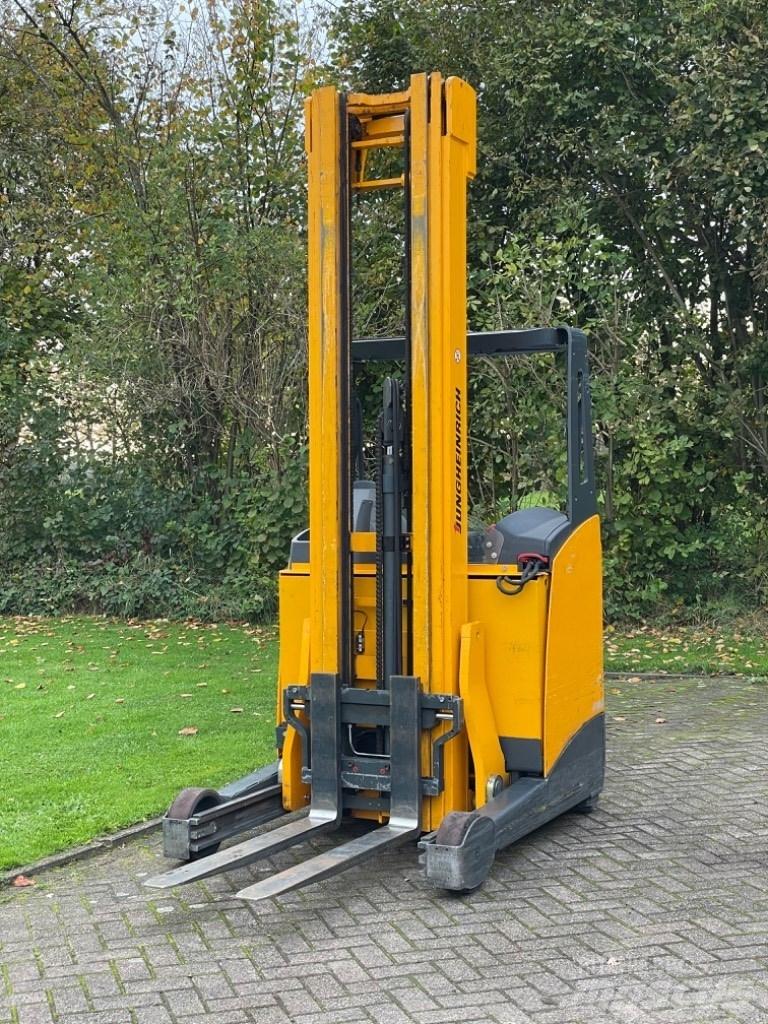 Jungheinrich ETV 114 前移式叉车