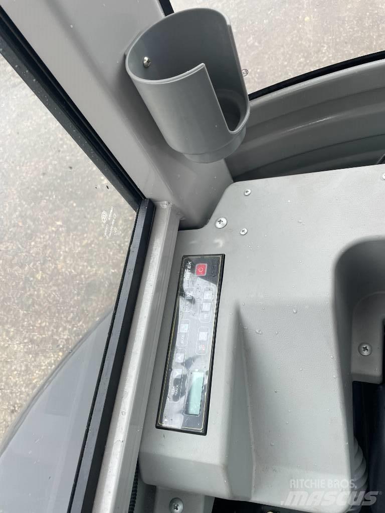 Zoomlion ZE 26 GU 小型挖掘机