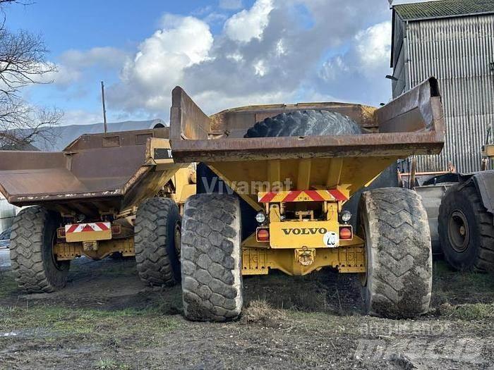 Volvo A 25 B 翻斗车\公路型自卸车