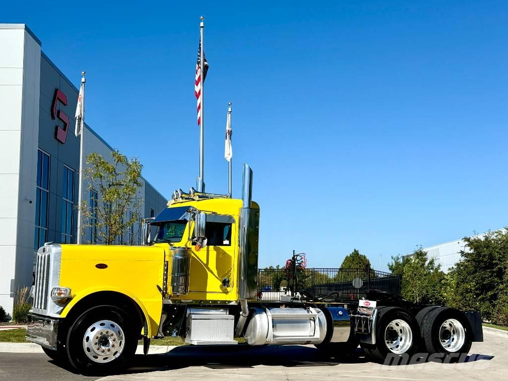 Peterbilt 389 牵引车