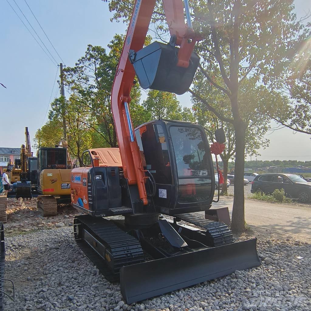 Hitachi ZX 70 小型挖掘机