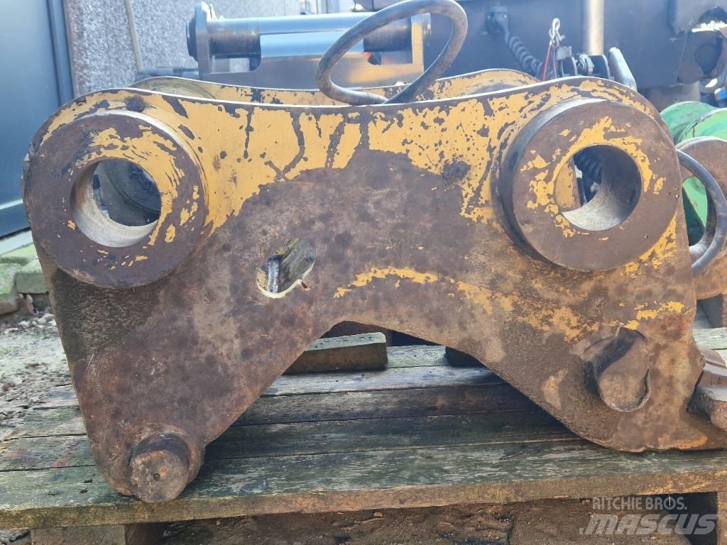 CAT CW40S  - 320D 快速连接器