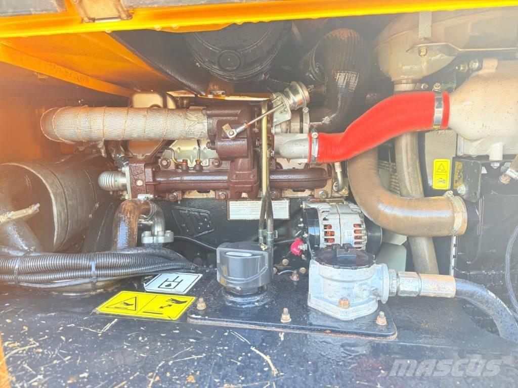JCB 6 T 翻斗车\公路型自卸车