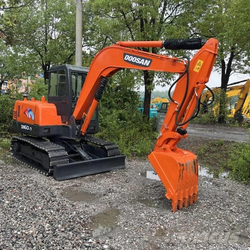 Doosan DH 60 小型挖掘机