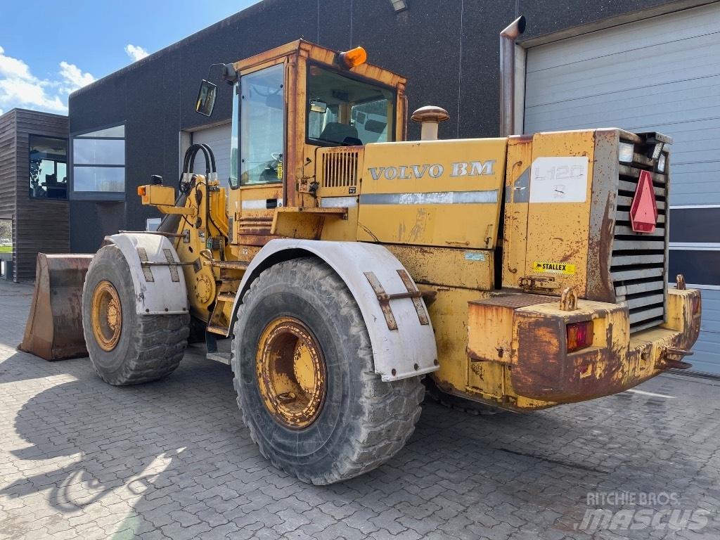 Volvo L120B 轮式装载机