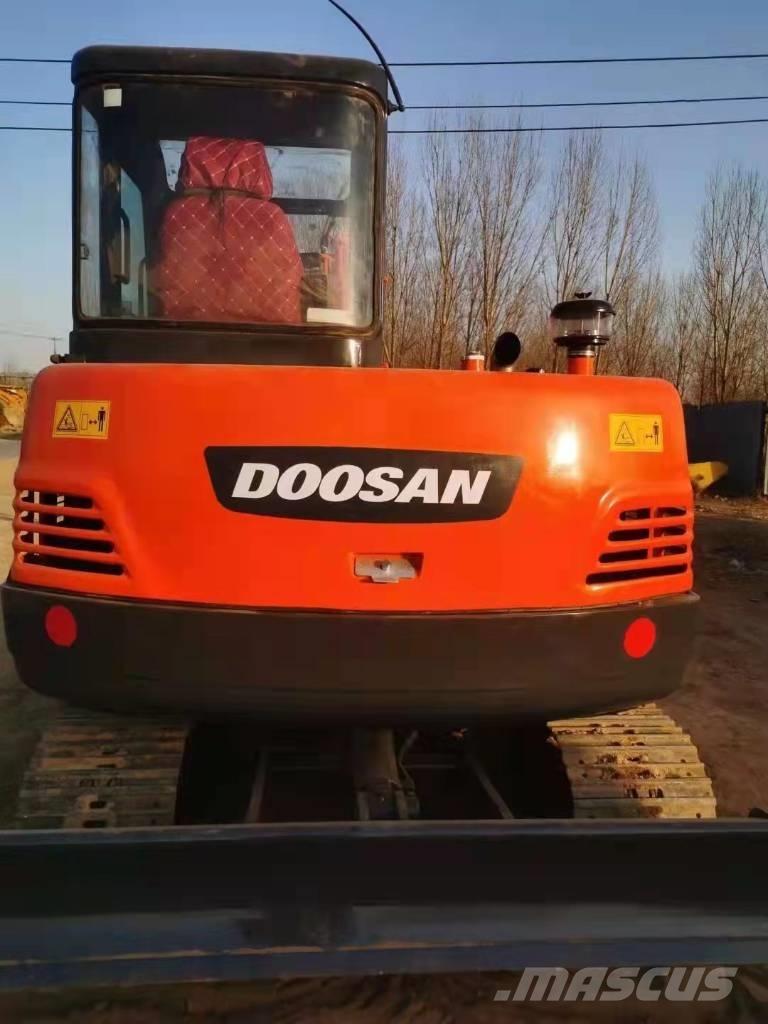 Doosan DH55 小型挖掘机