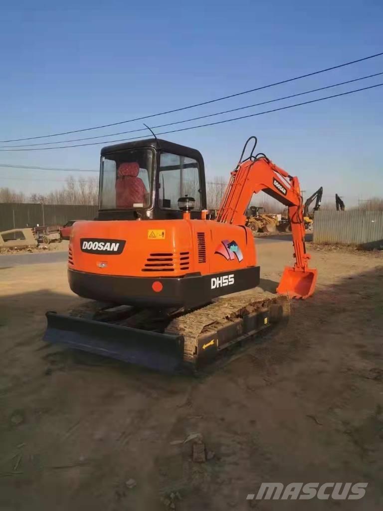 Doosan DH55 小型挖掘机