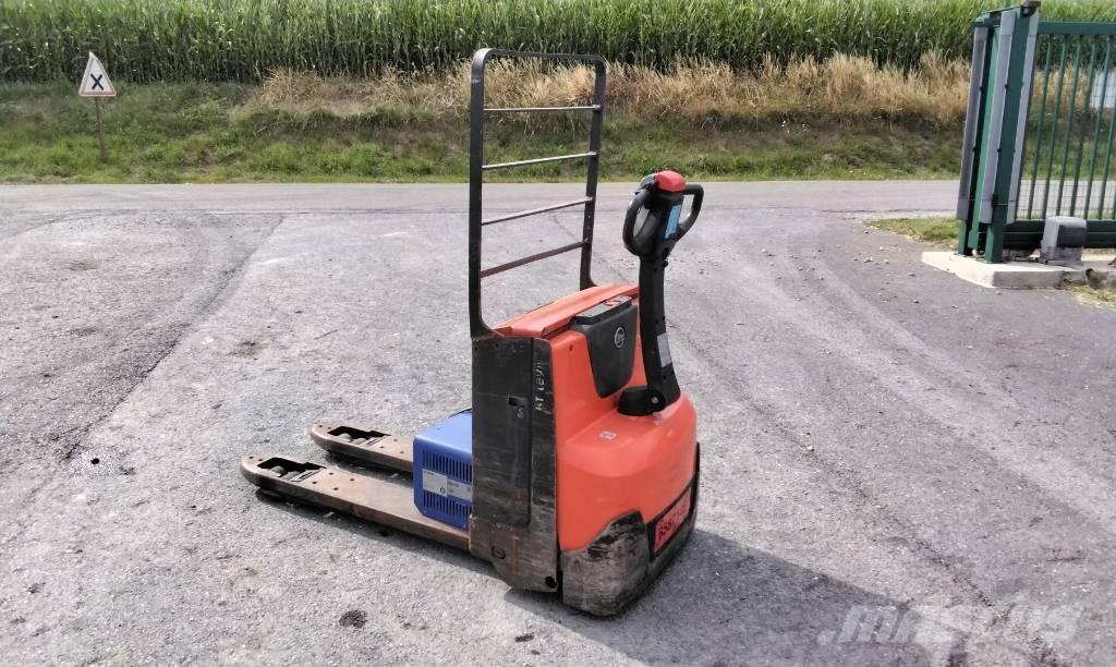 Toyota LWE 180 手摇升降机