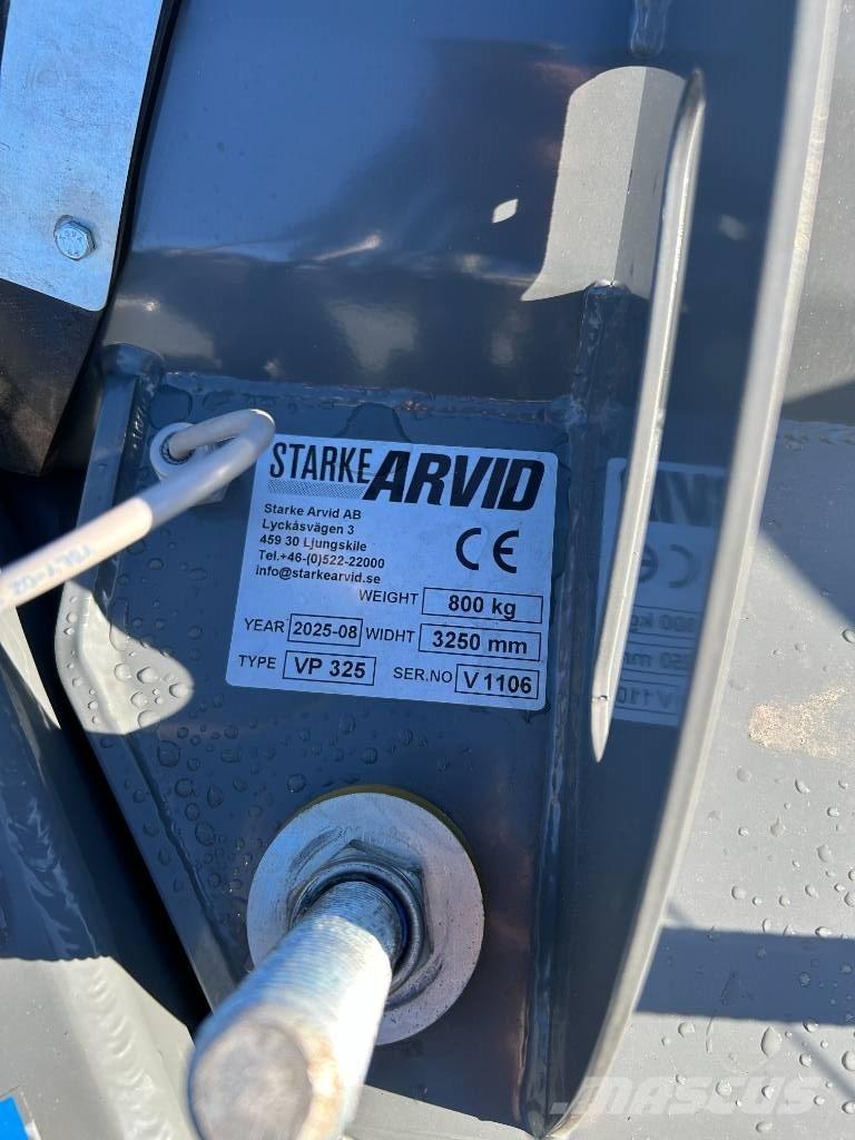 Fjärås 325 vikplog 铲雪车