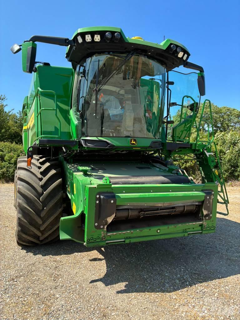 John Deere X9 1000 联合收割机