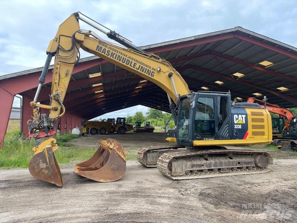 CAT 323 EL 履带挖掘机