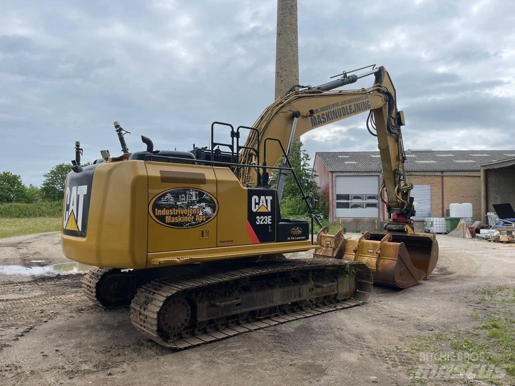 CAT 323 EL 履带挖掘机