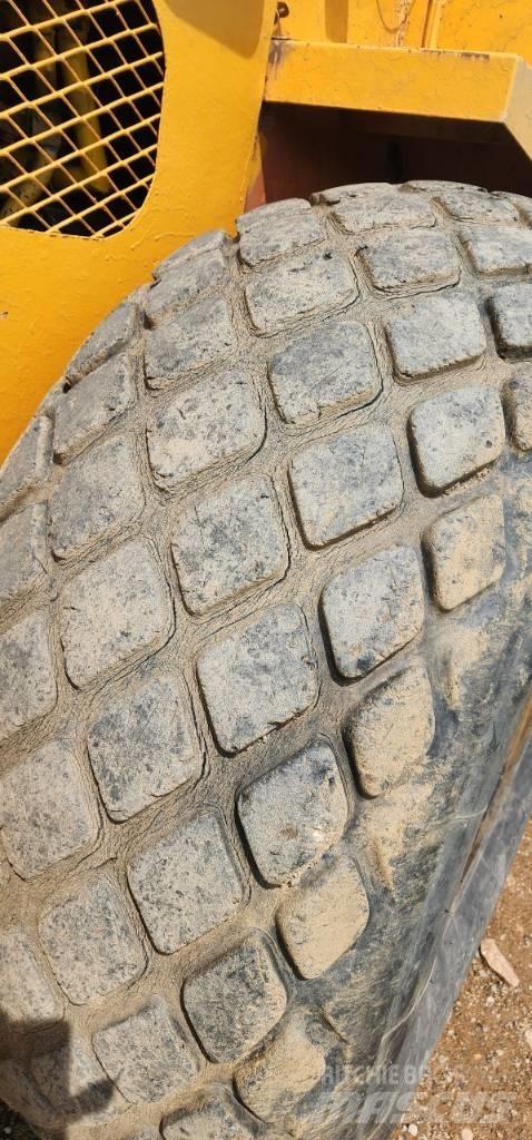Sakai SV 500 D 其他压路机