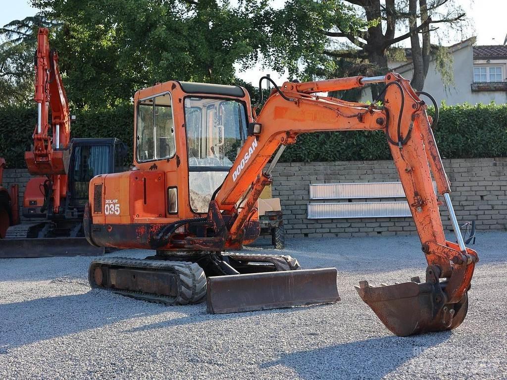 Doosan SOLAR035 小型挖掘机