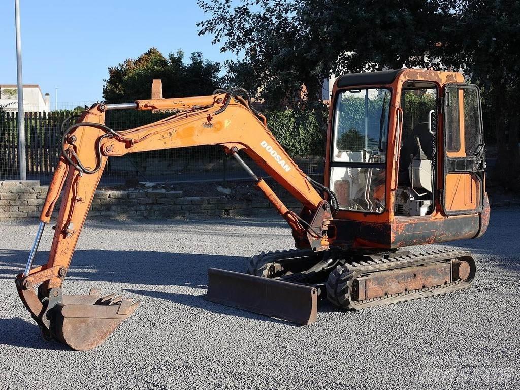 Doosan SOLAR035 小型挖掘机