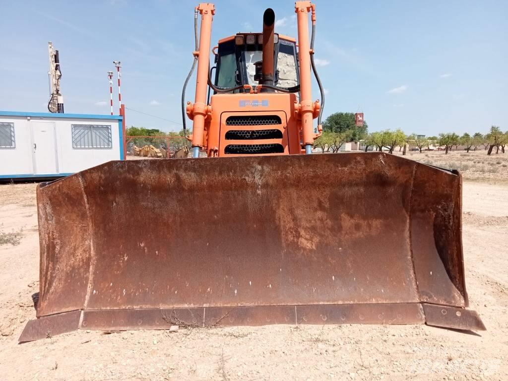 Fiat-Hitachi D 180 履带式推土机