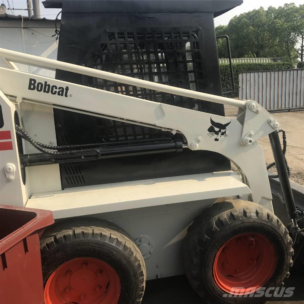 Bobcat S130 滑移装载机