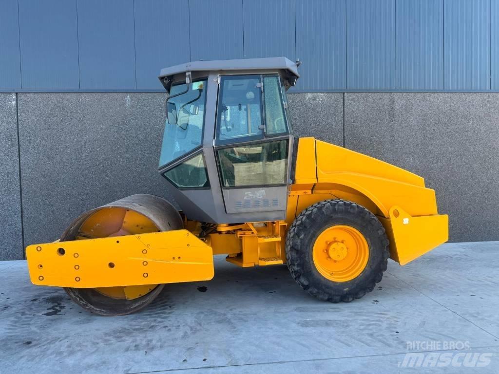 Dynapac CA 152 单轮压路机