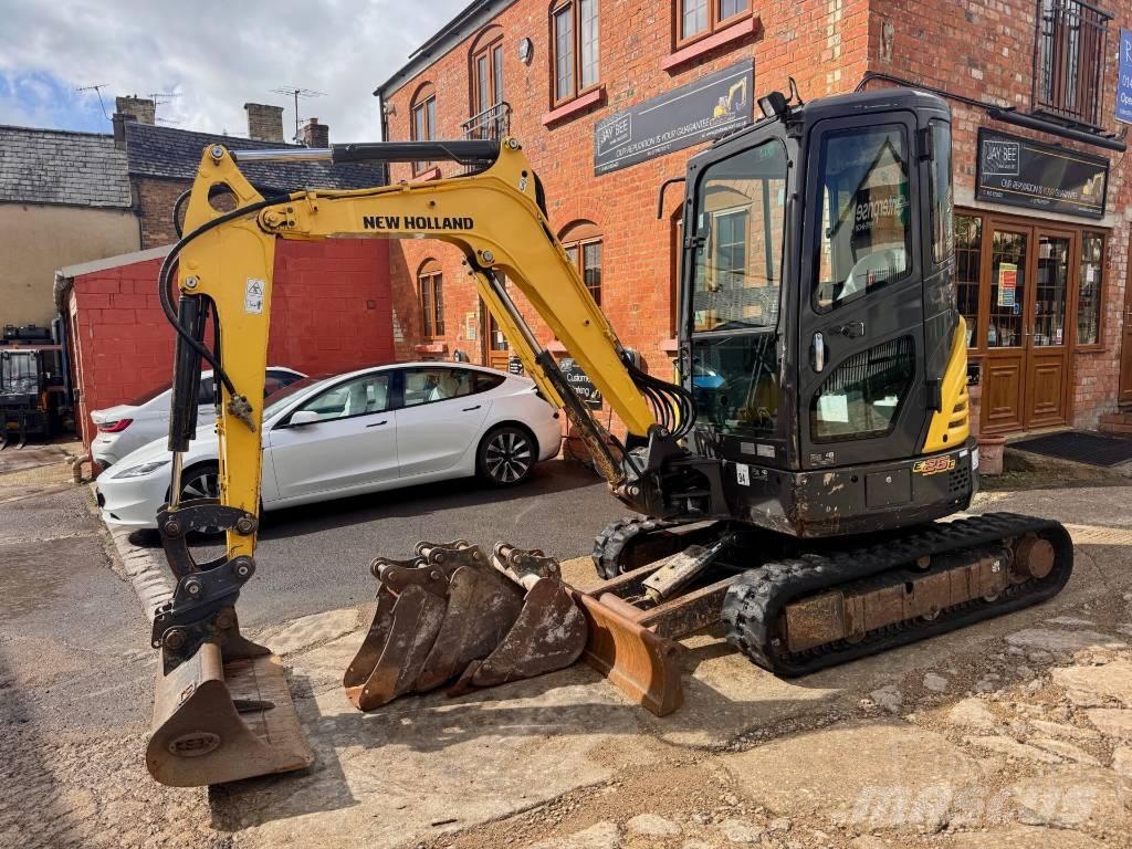 New Holland E26C 小型挖掘机
