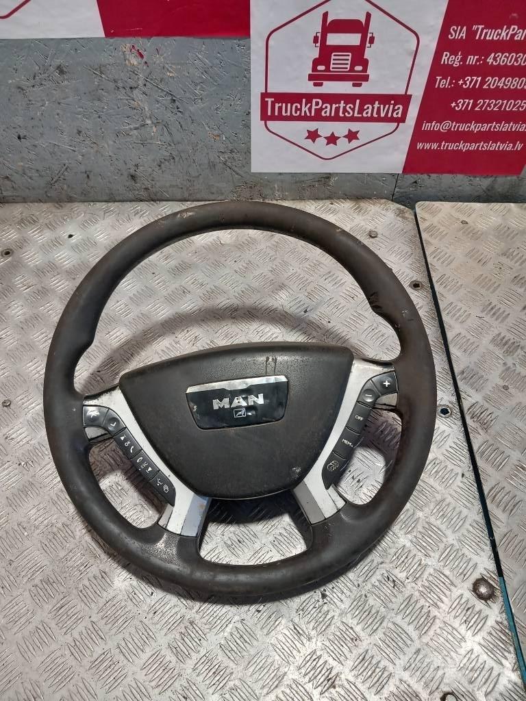 MAN TGM  81464306048 驾驶室与内部