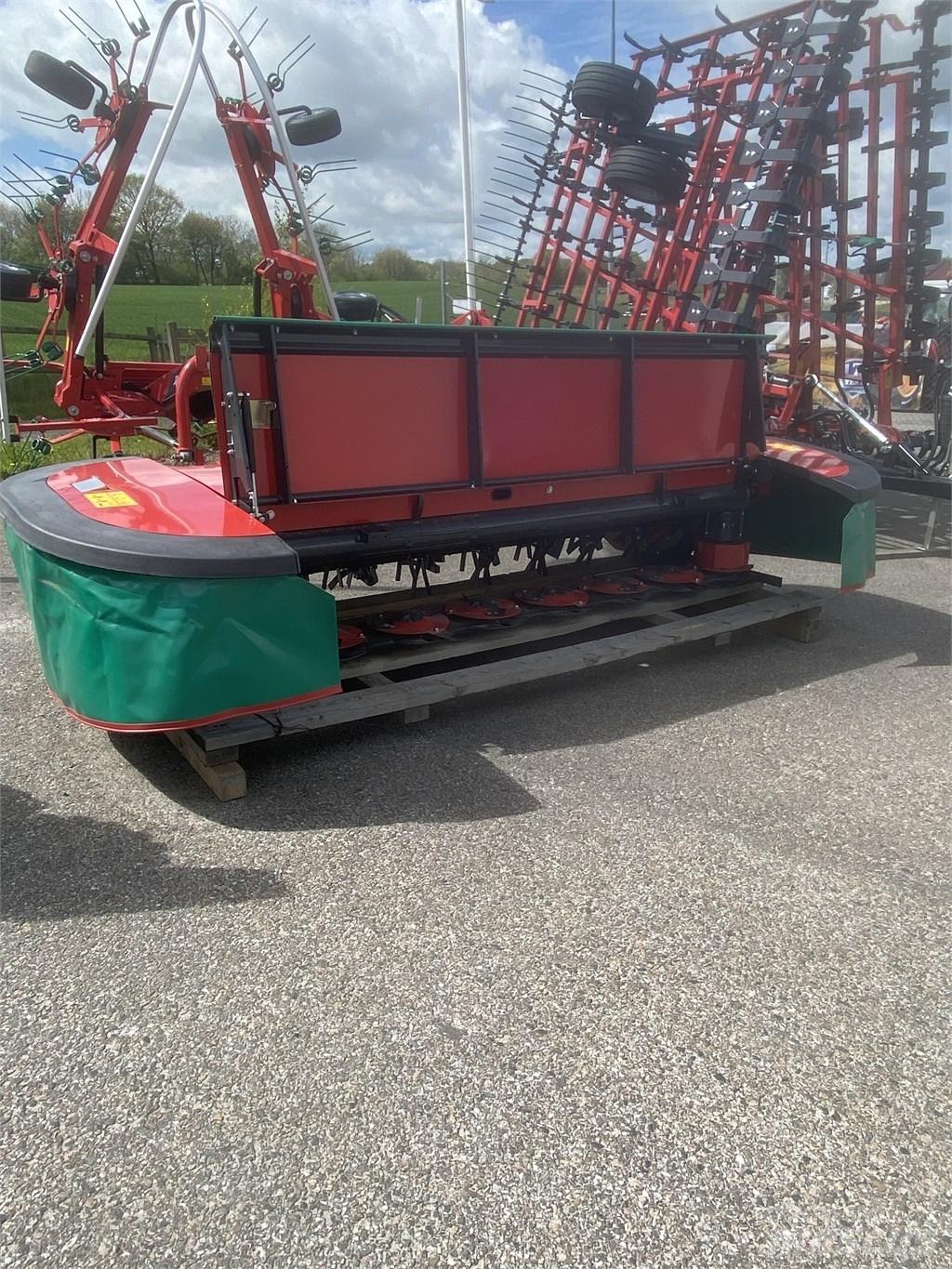 Kverneland 3332 FT 割草调节装置