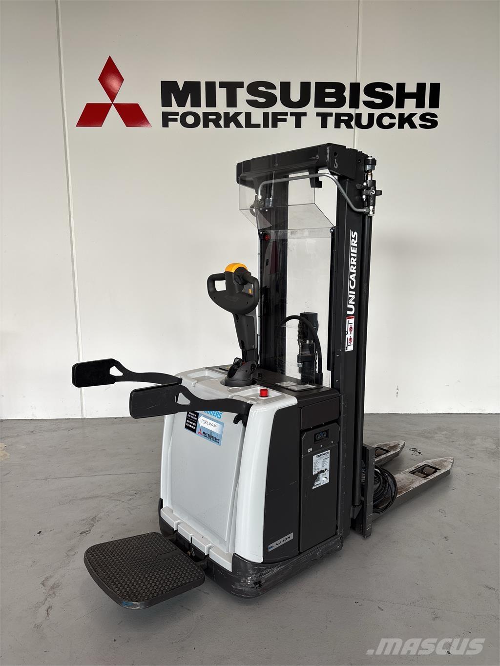 Atlet PSP160 行走式堆垛机