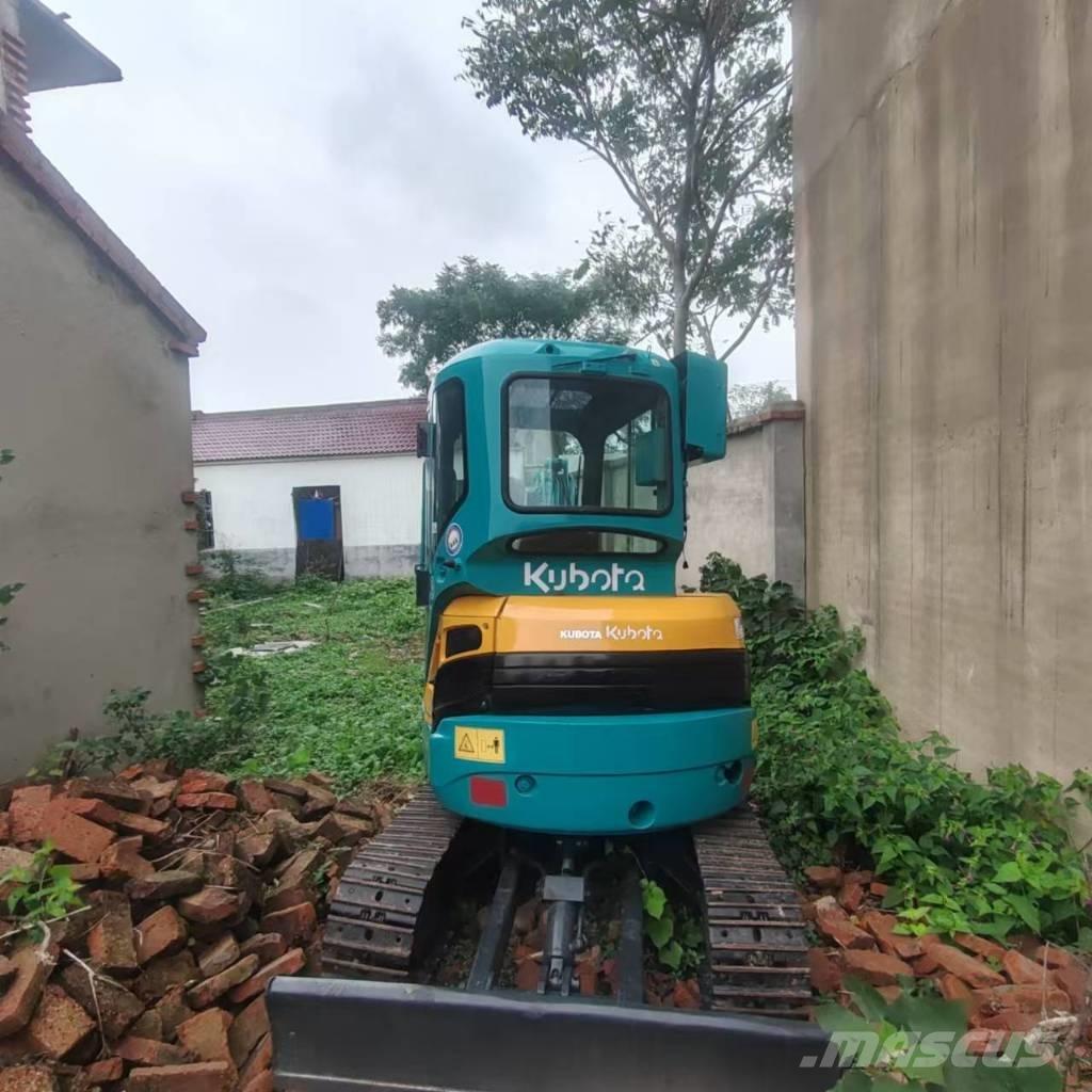 Kubota U 30 小型挖掘机