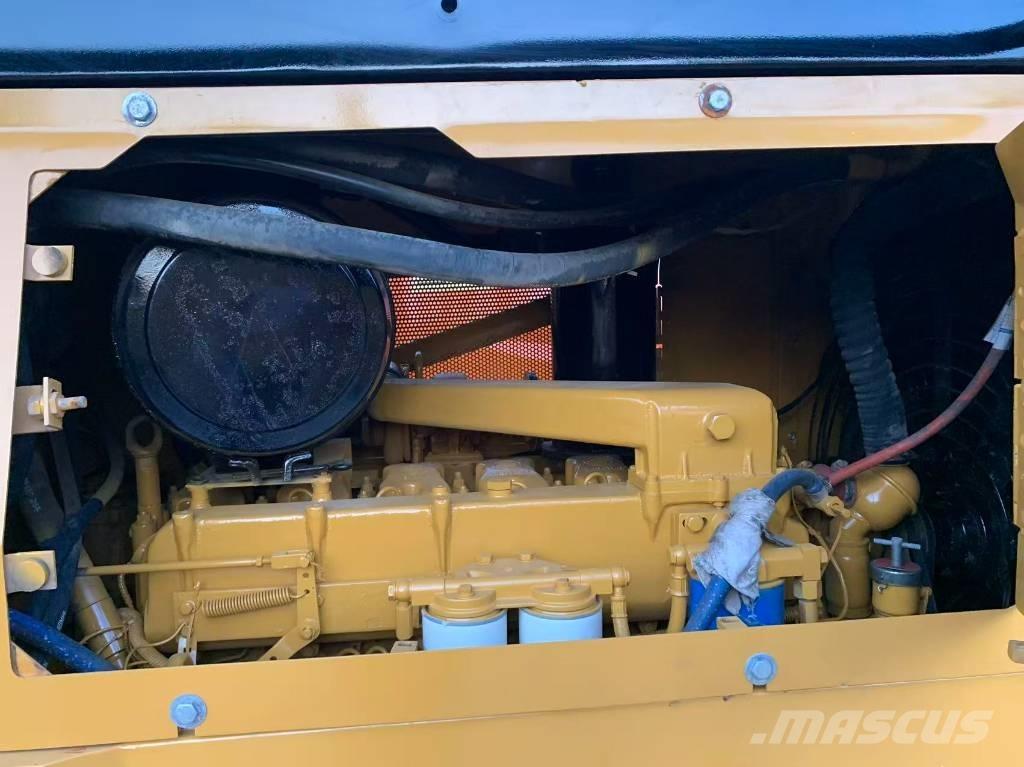 CAT D 6 G 履带式推土机