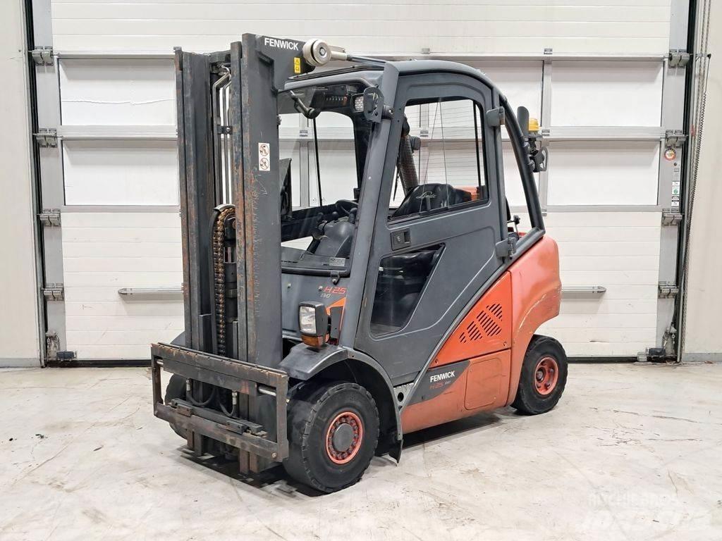 Linde H25T-02 天然气叉车