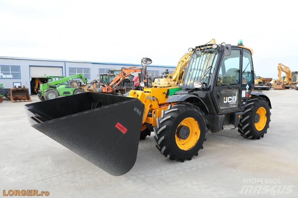 JCB 531-70 前装载和挖掘机