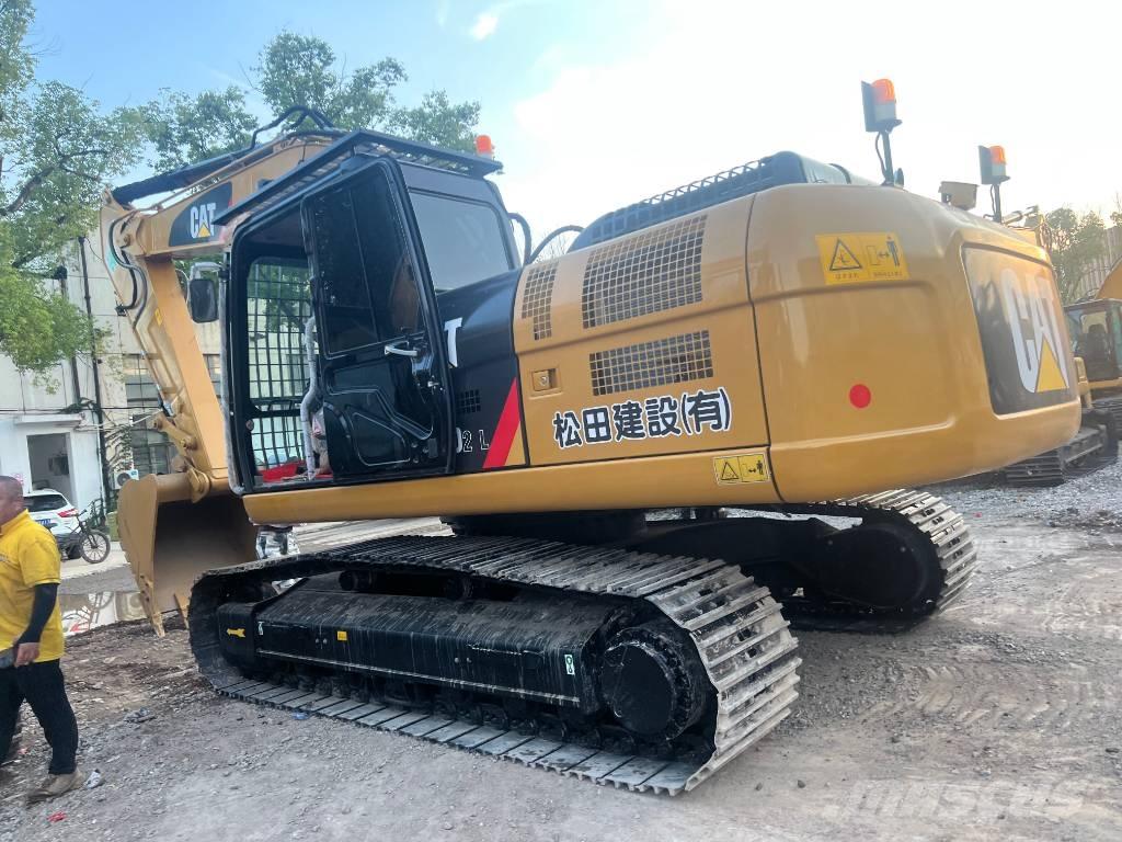 CAT 324 D2L 履带挖掘机