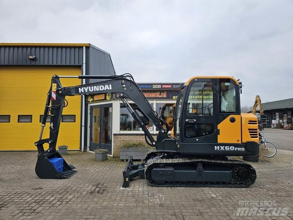 Hyundai HX60PRO 小型挖掘机