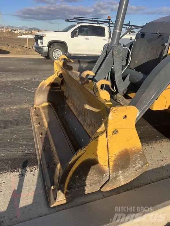 John Deere 310 反铲装载机