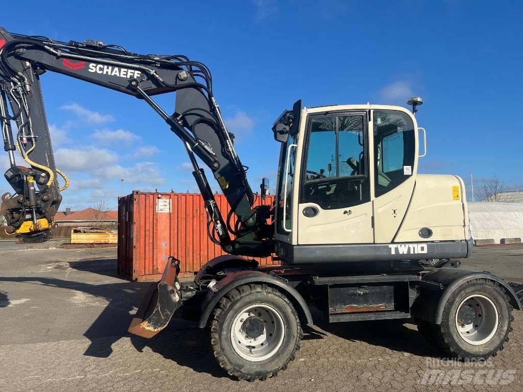 Terex TW 110 轮式挖掘机