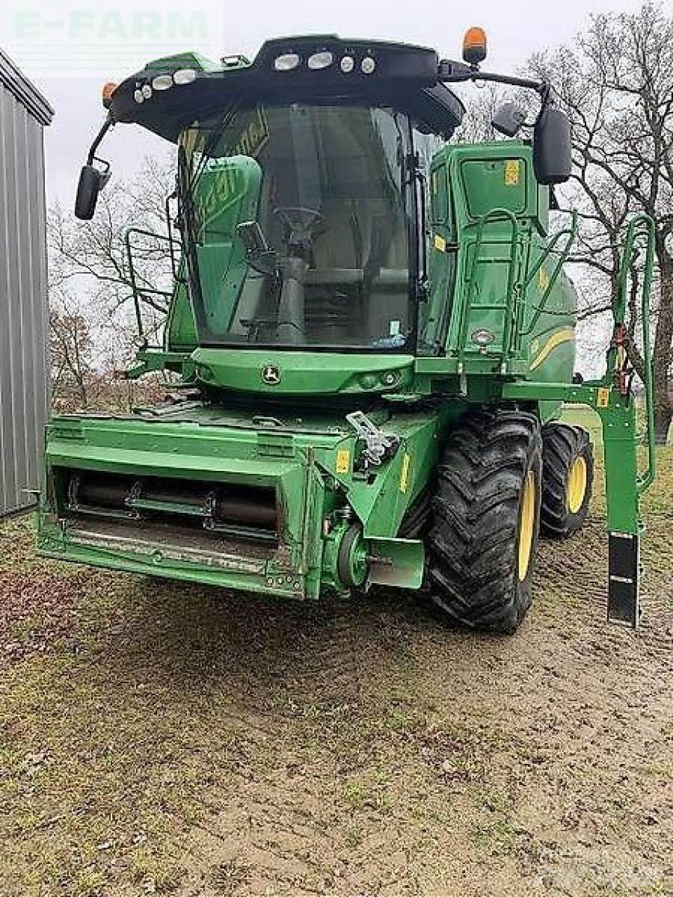 John Deere w660 联合收割机