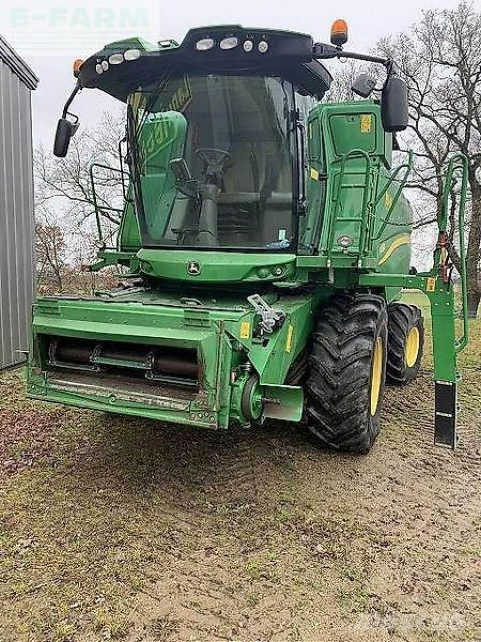 John Deere w660 联合收割机